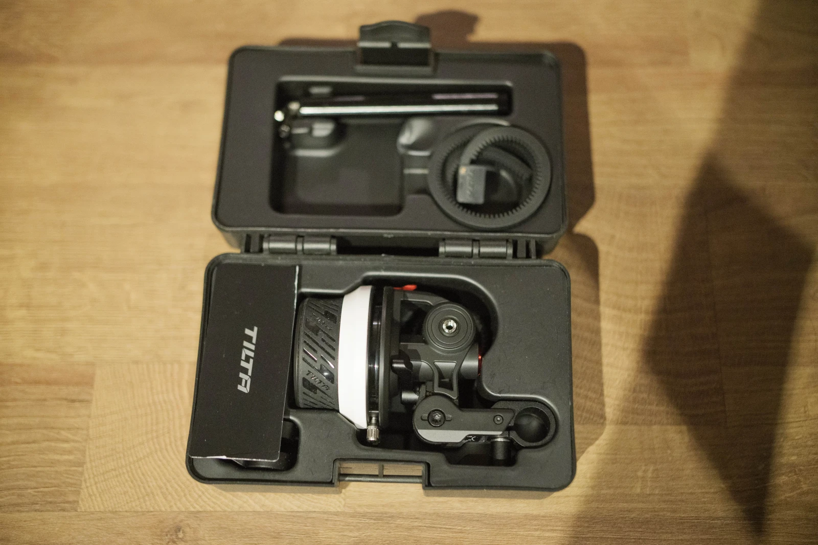 Tilta FF-T06 Follow Focus - Photo 1 sur 1