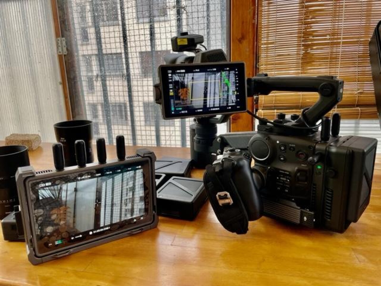 Ronin 4D + kit trois objectifs et moniteur HF - Photo 2 sur 5