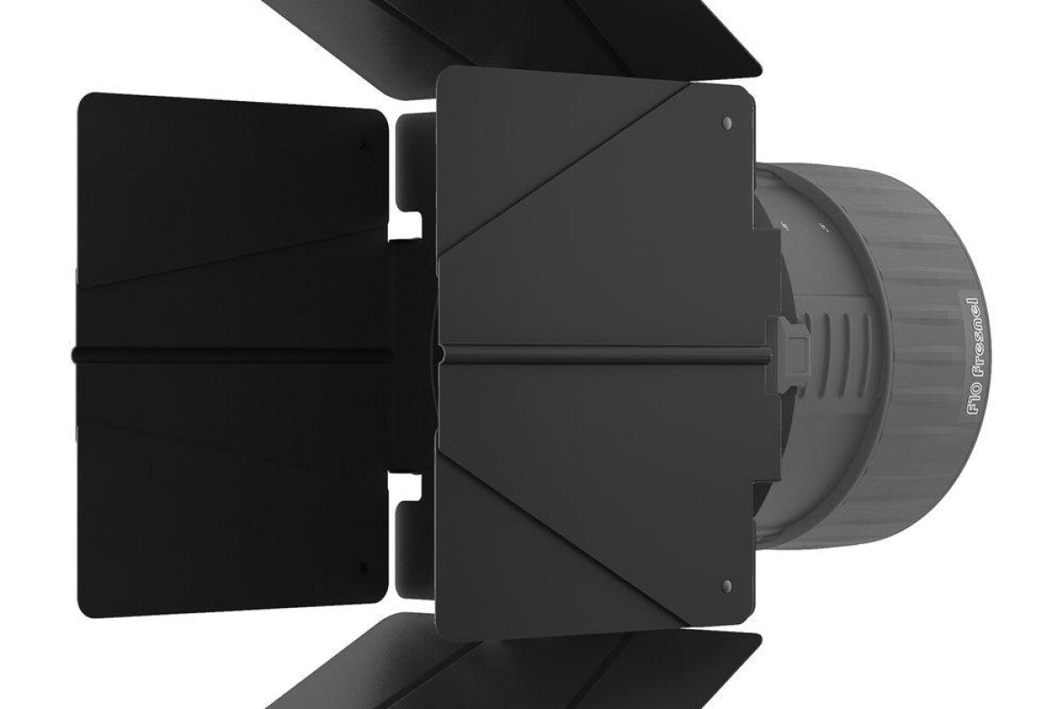 Location Fresnel Aputure F10 + Barndoor - Lightyshare