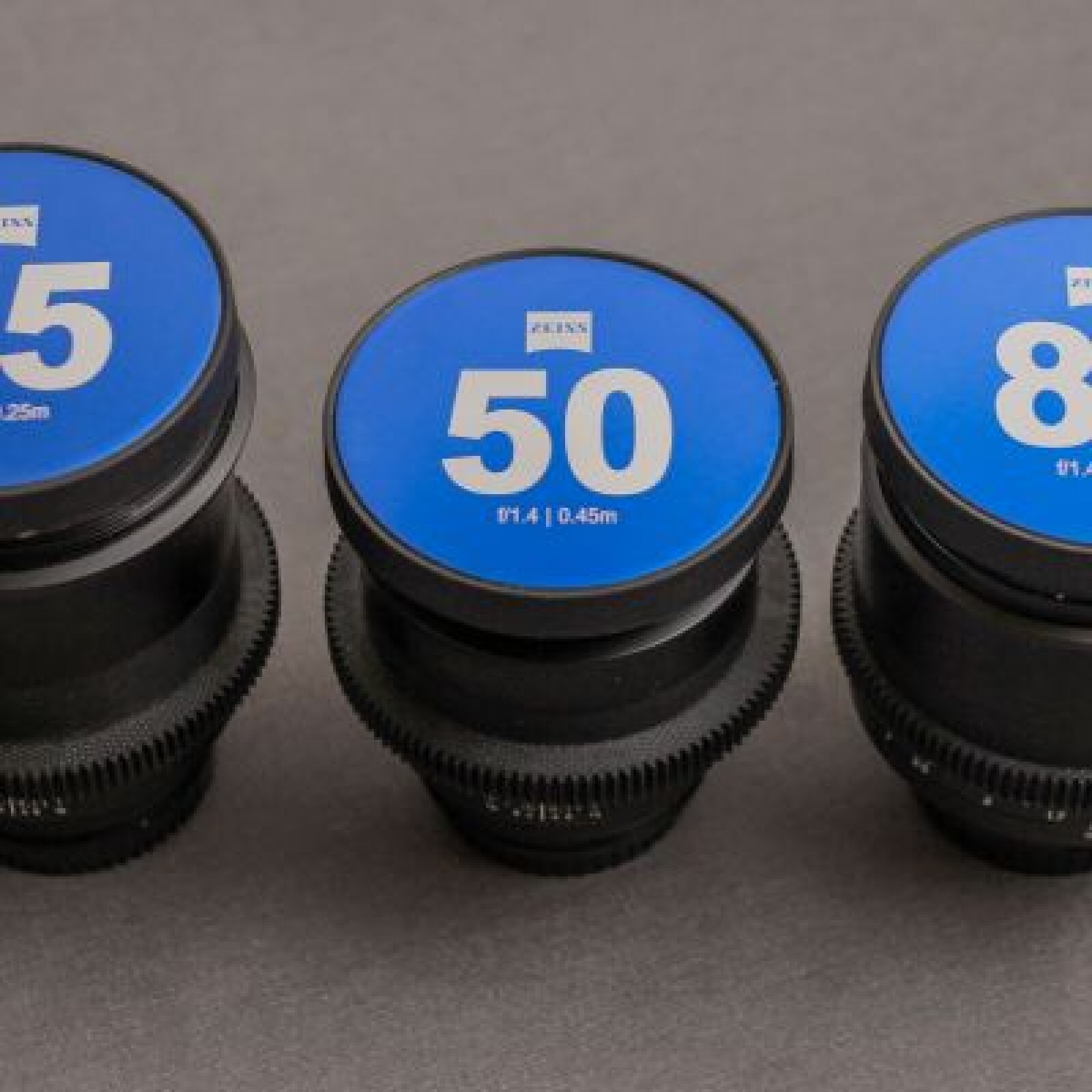 Kit D'optiques Zeiss Milvus Superspeed F1.4 Cinemod - Photo 1 sur 5