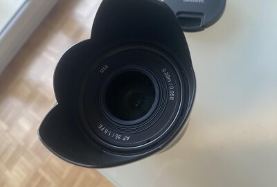 Location Samyang 35mm F1.8 FE
