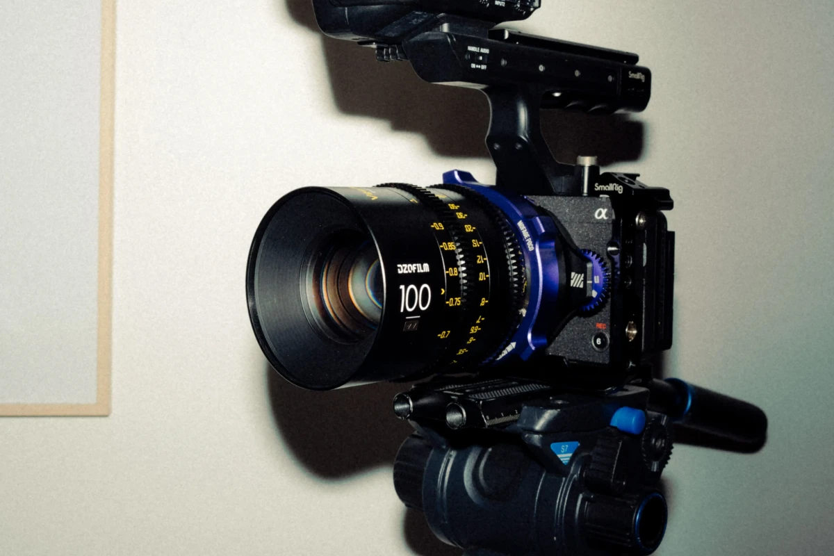 Location DZOfilm VESPID FF 100mm T2.1 - Lightyshare