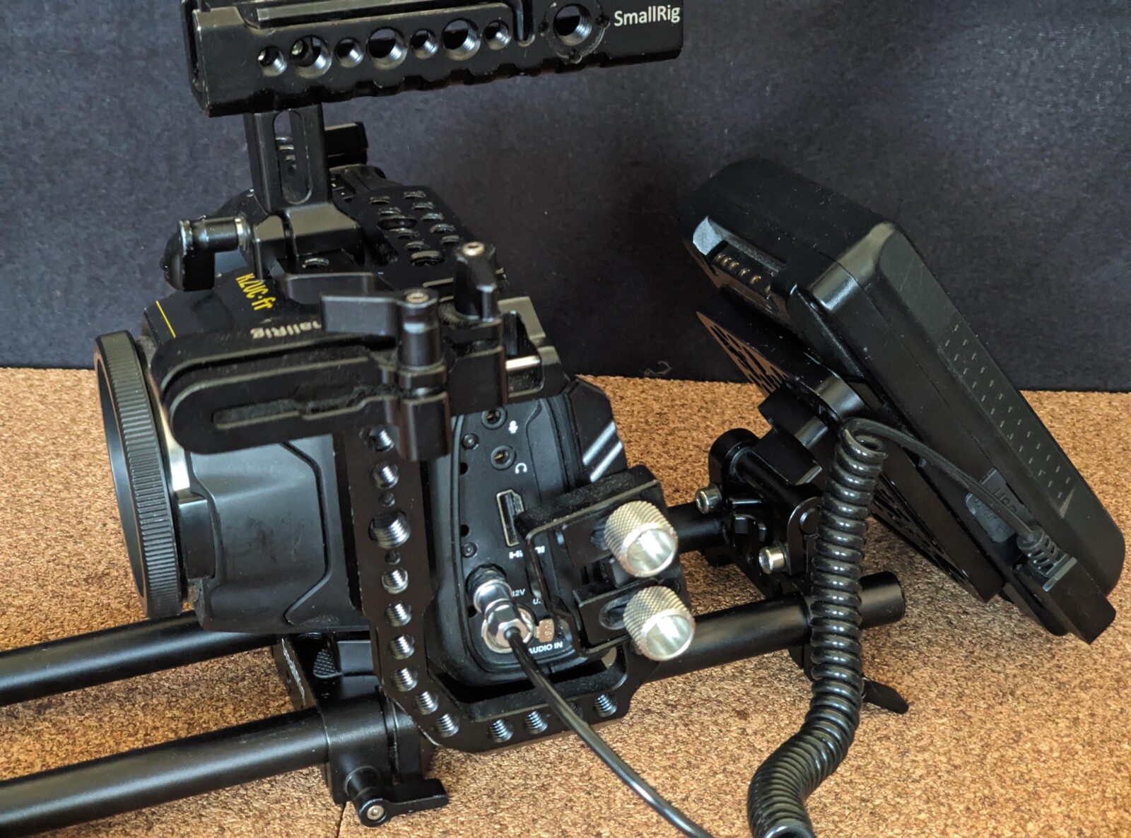Blackmagic 6k (BMPCC) + cage + SSD - Photo 2 sur 4