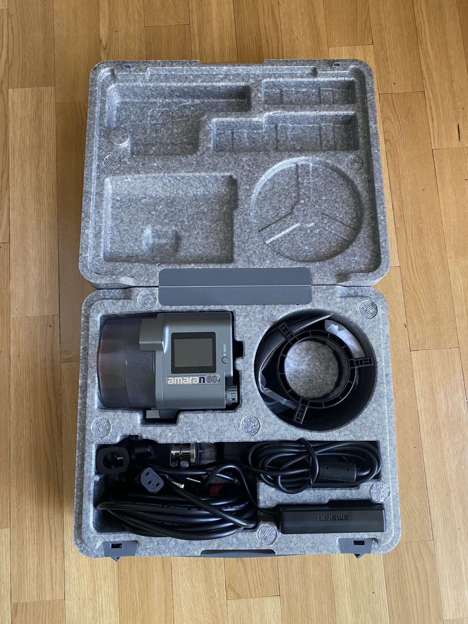 Amaran 60D  - Photo 1 sur 1