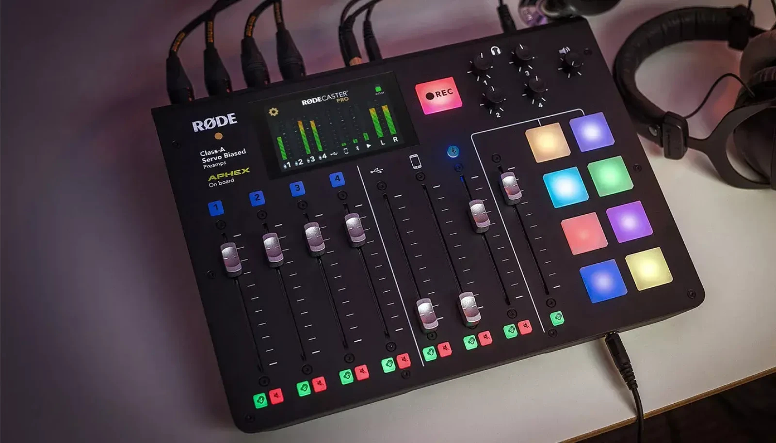Rode Rodecaster Pro - Photo 2 sur 2