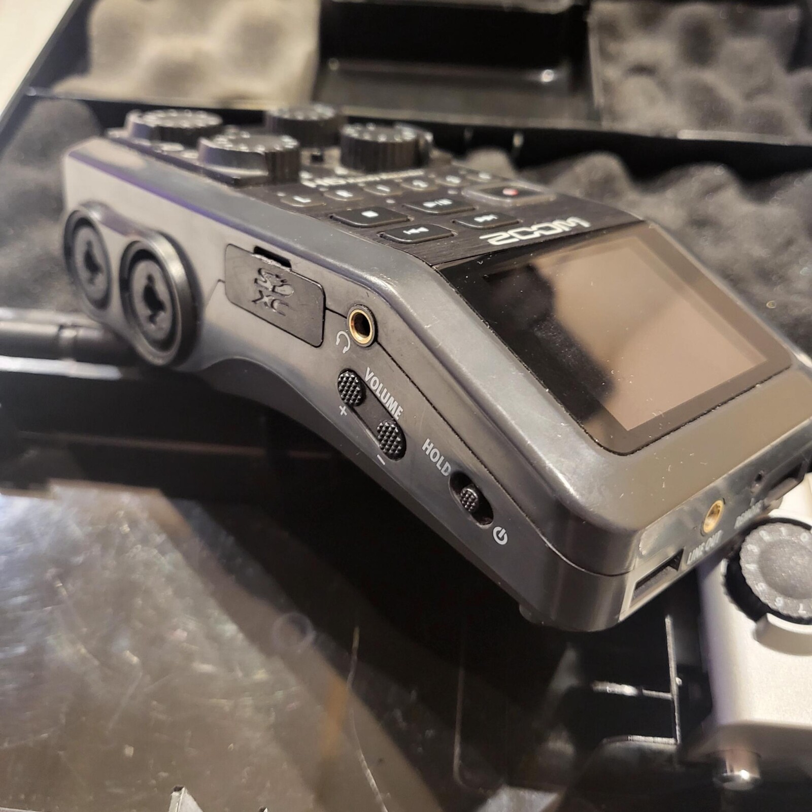 Zoom H6 + Accessoires - Photo 3 sur 5