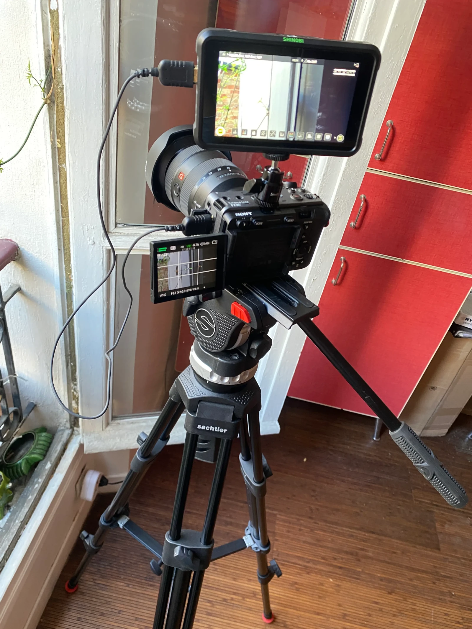 Pack Complet Sony FX30 + Objectifs Pro + Stabilisation + Accessoires – Prêt à Tourner - Photo 2 sur 4