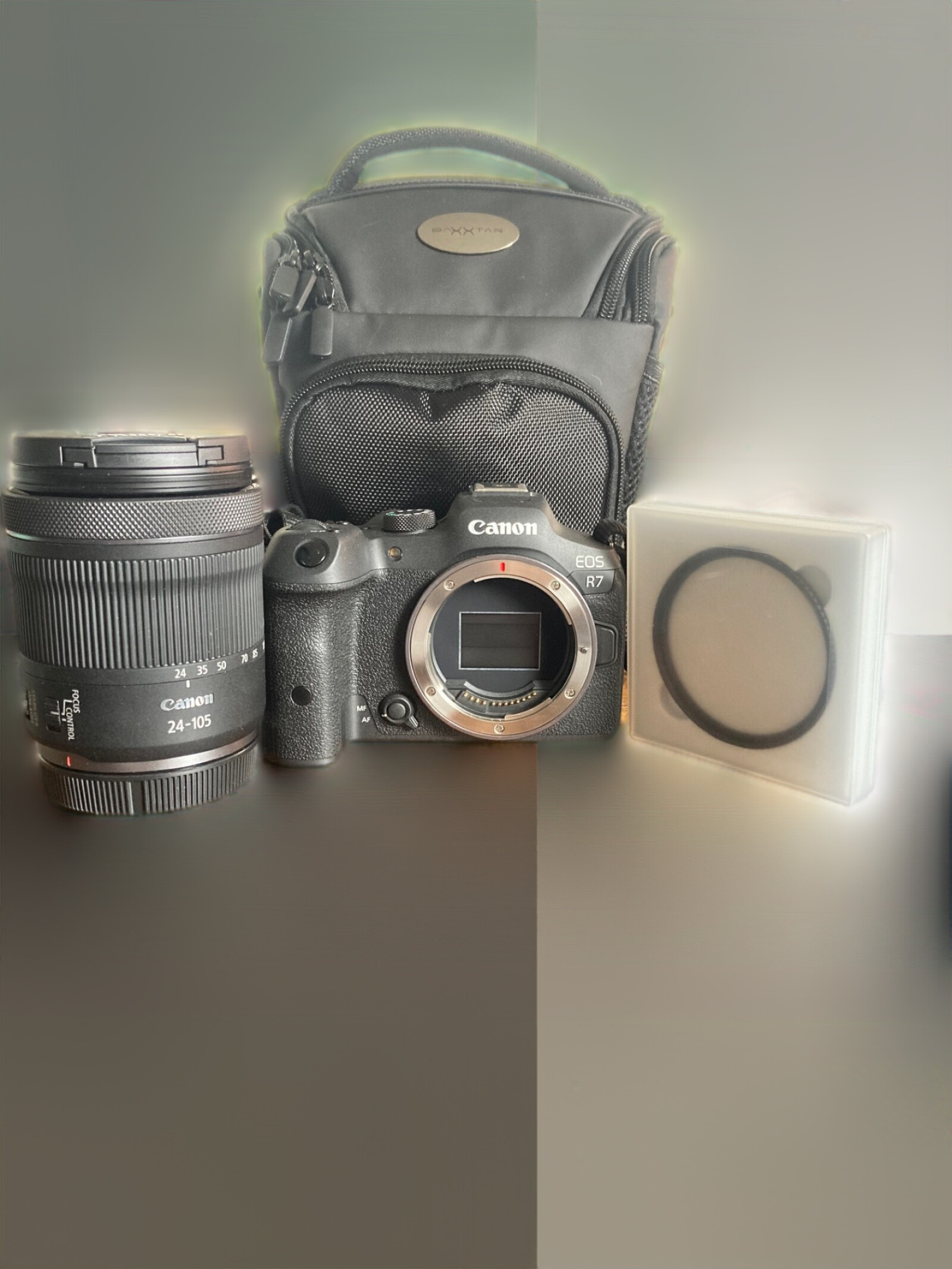 Canon eos r7 + objectif RF 24-105mm - Photo 1 sur 2