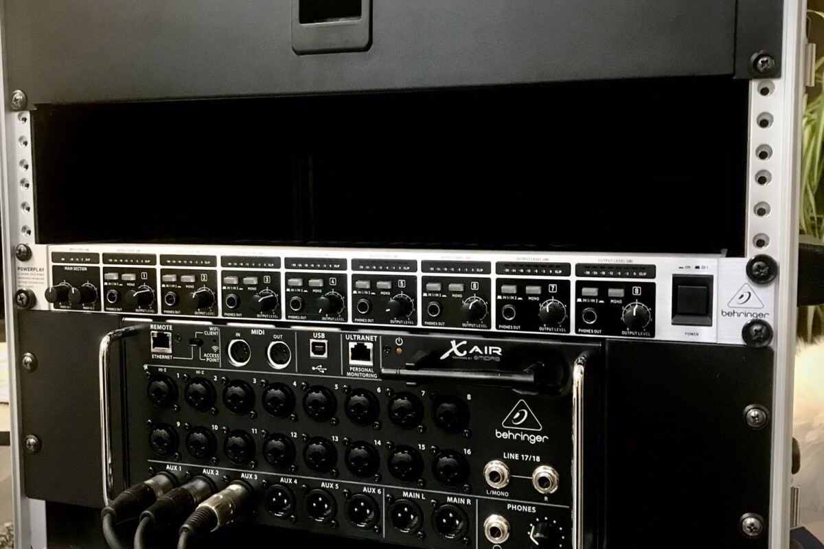Location Behringer X AIR / XR 18 - Studio mobile - Lightyshare
