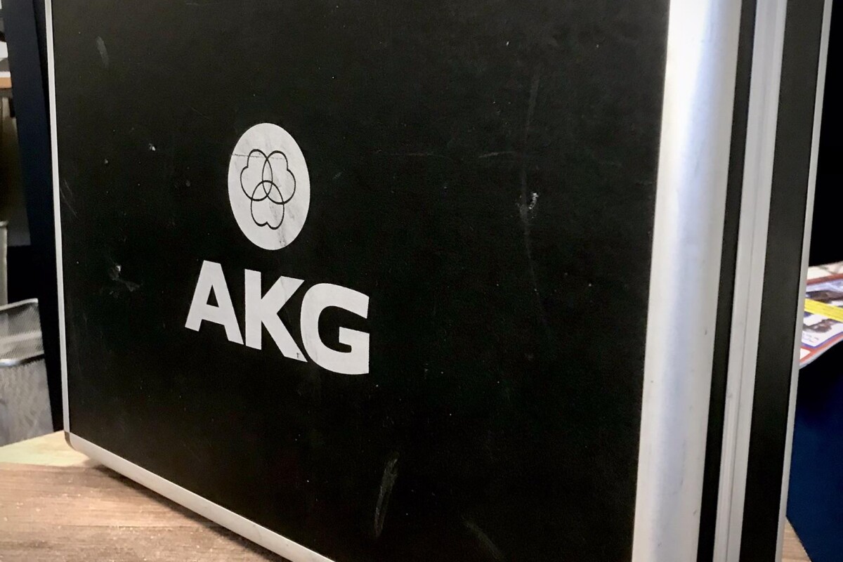 Location AKG DRUM SET SESSION 1 - Lightyshare