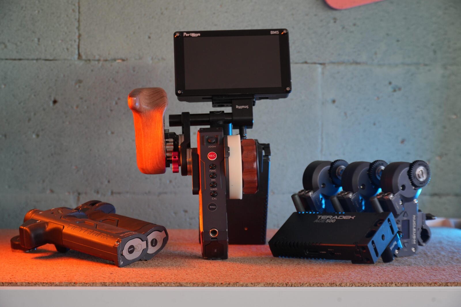 Kit Tilta Nucleus  et Transmission  Teradek HF  avec écran - Photo 1 sur 8