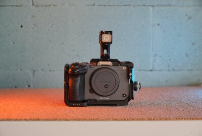 Location Sony FX3 + Sigma MC11 Canon EF-E + 2x 160Go + 4x batterie