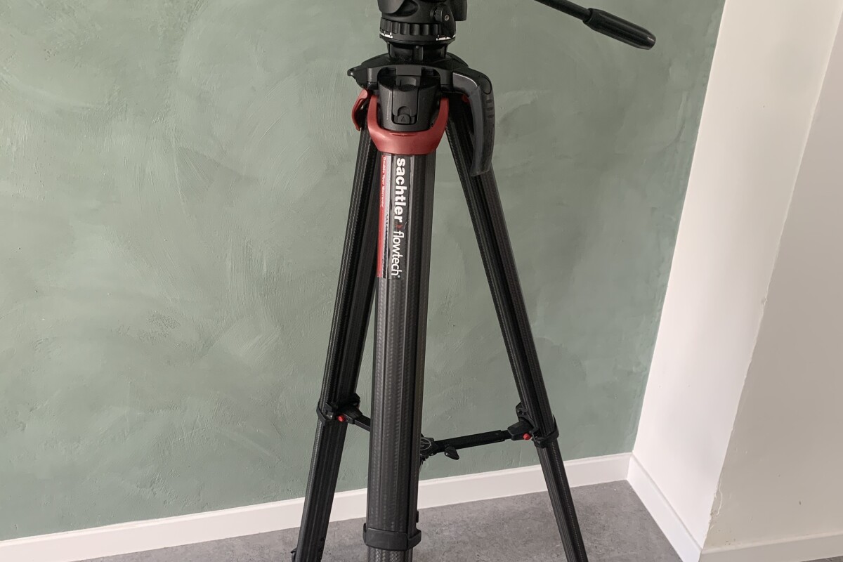 Location Sachtler Flowtech 75 MS avec tête Aktiv 8 - Lightyshare