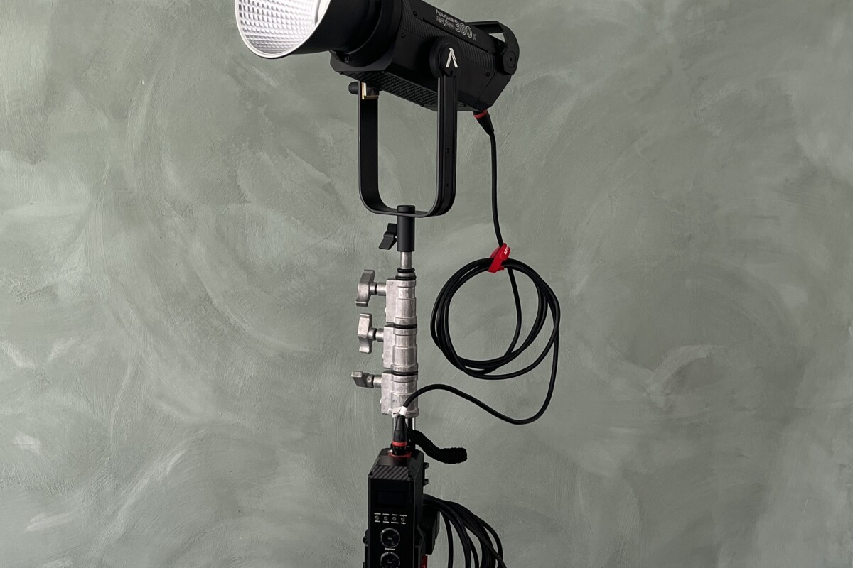 Location Aputure 300X - Lightyshare