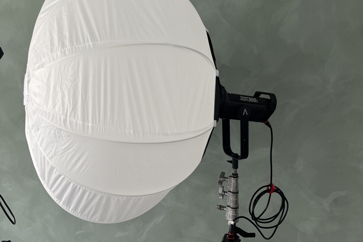 Location Aputure Lantern 90 - Lightyshare