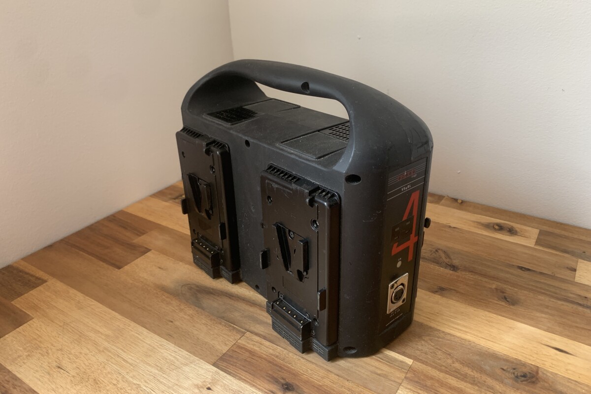 Location Bebop Chargeur V-Lock 4 voies - Lightyshare