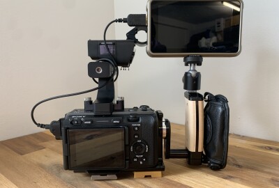 Location PACK FX3 'Poing' | FX3 + CAGE + NINJA V - Batteries, Cartes, SSD inclus