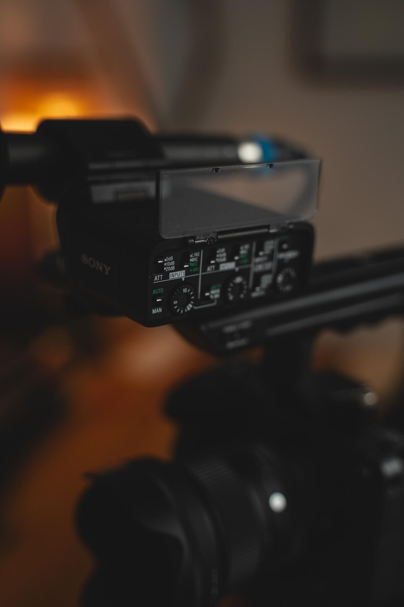 SONY FX30 + Poignée XLR + 18-55 SIGMA  - Photo 2 sur 3