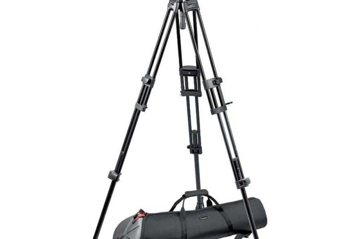 Location Manfrotto Trépied avec tête fluide Manfrotto - Lightyshare