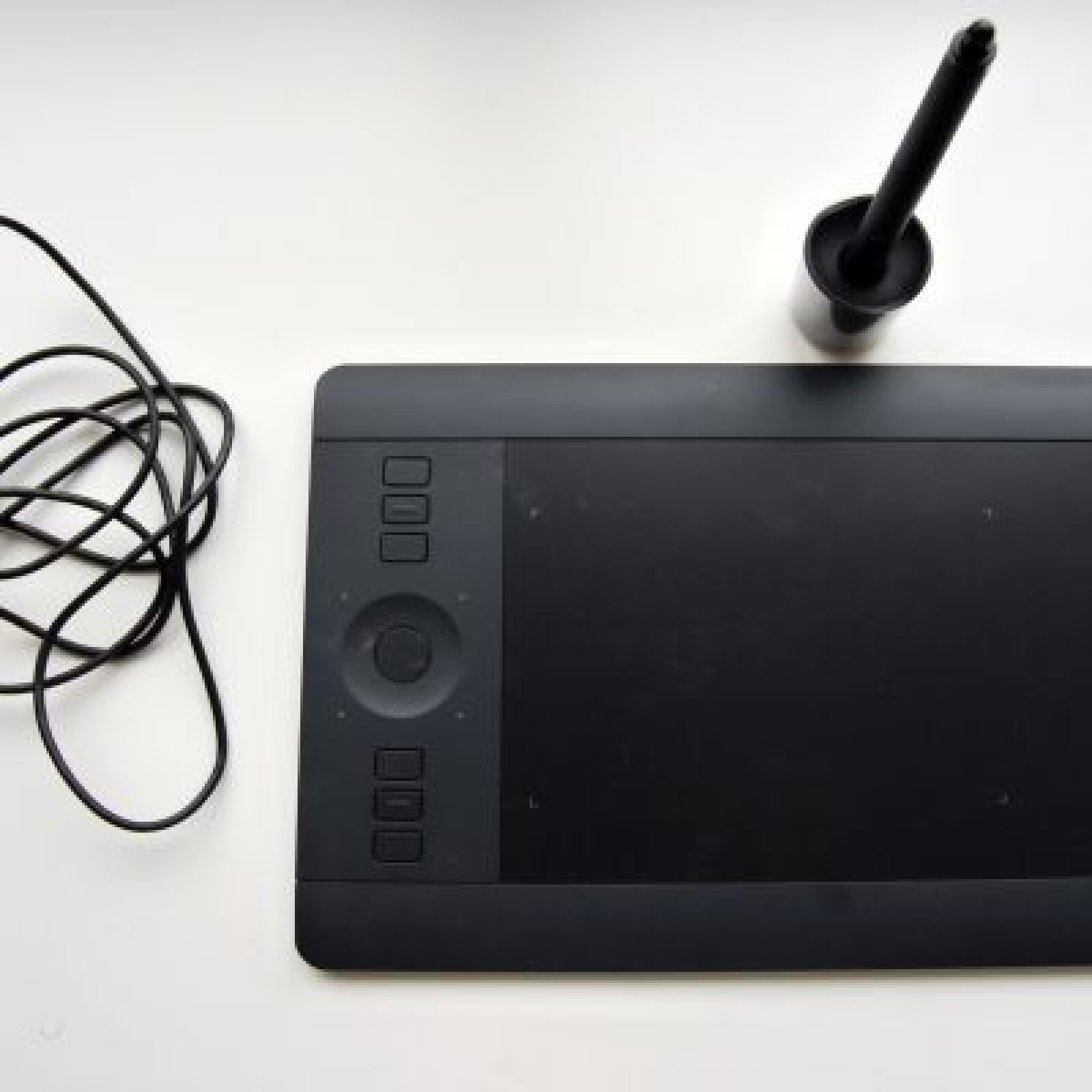 Tablette Wacom Intuos Pro Small - Photo 1 sur 1