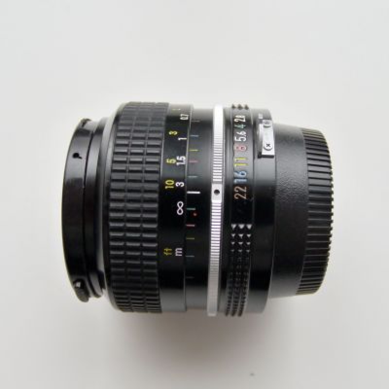 Nikkor - Objectif grand angle - 24 mm - f/2.8 - Photo 1 sur 2