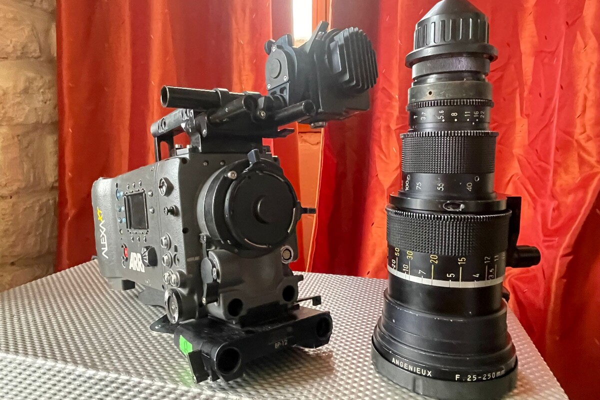 Location Pack ALEXA XT ( 3,4k RAW OPENGATE ) + Angénieux 25-250mm T3.7 - Lightyshare