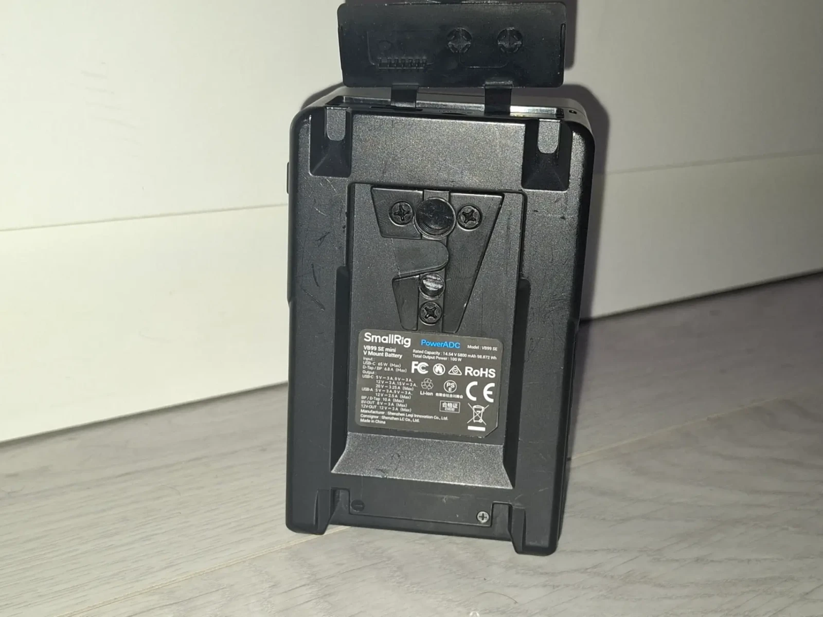 SmallRig VB99 Batterie mini V-Mount (99Wh) - Photo 2 sur 5