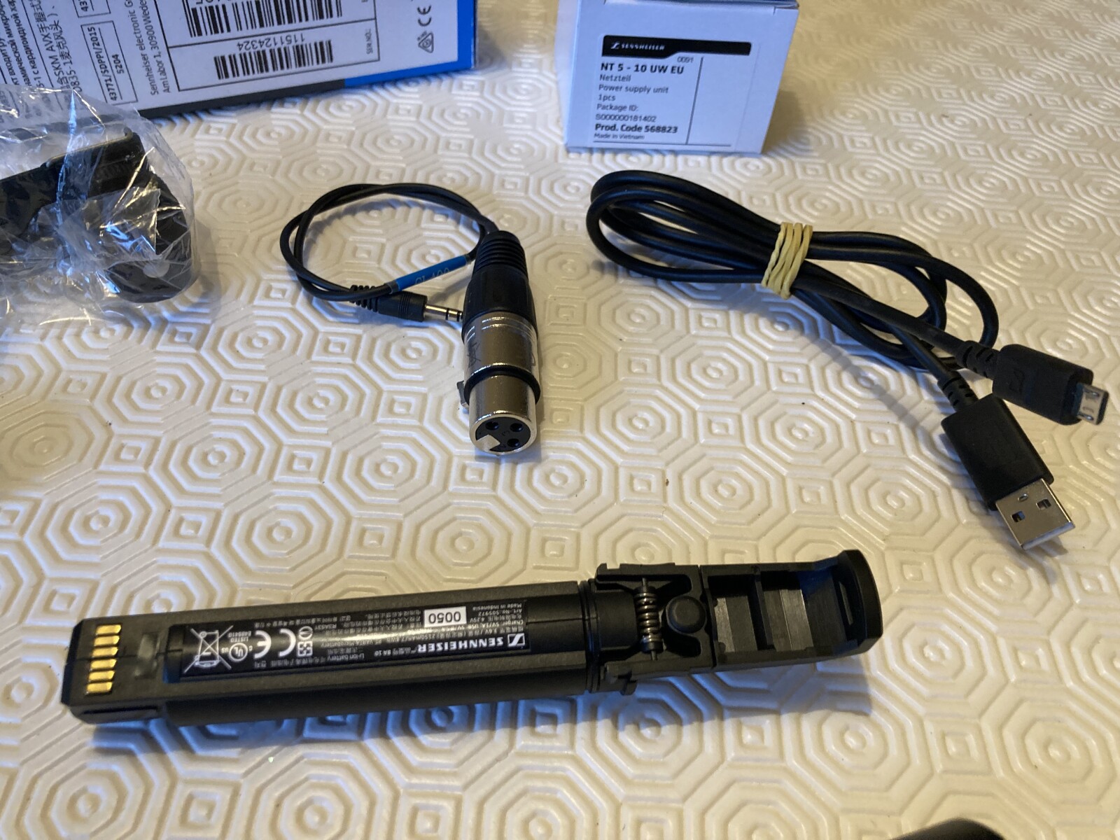 Sennheiser AVX-835-SET-3-EU - Photo 4 sur 4