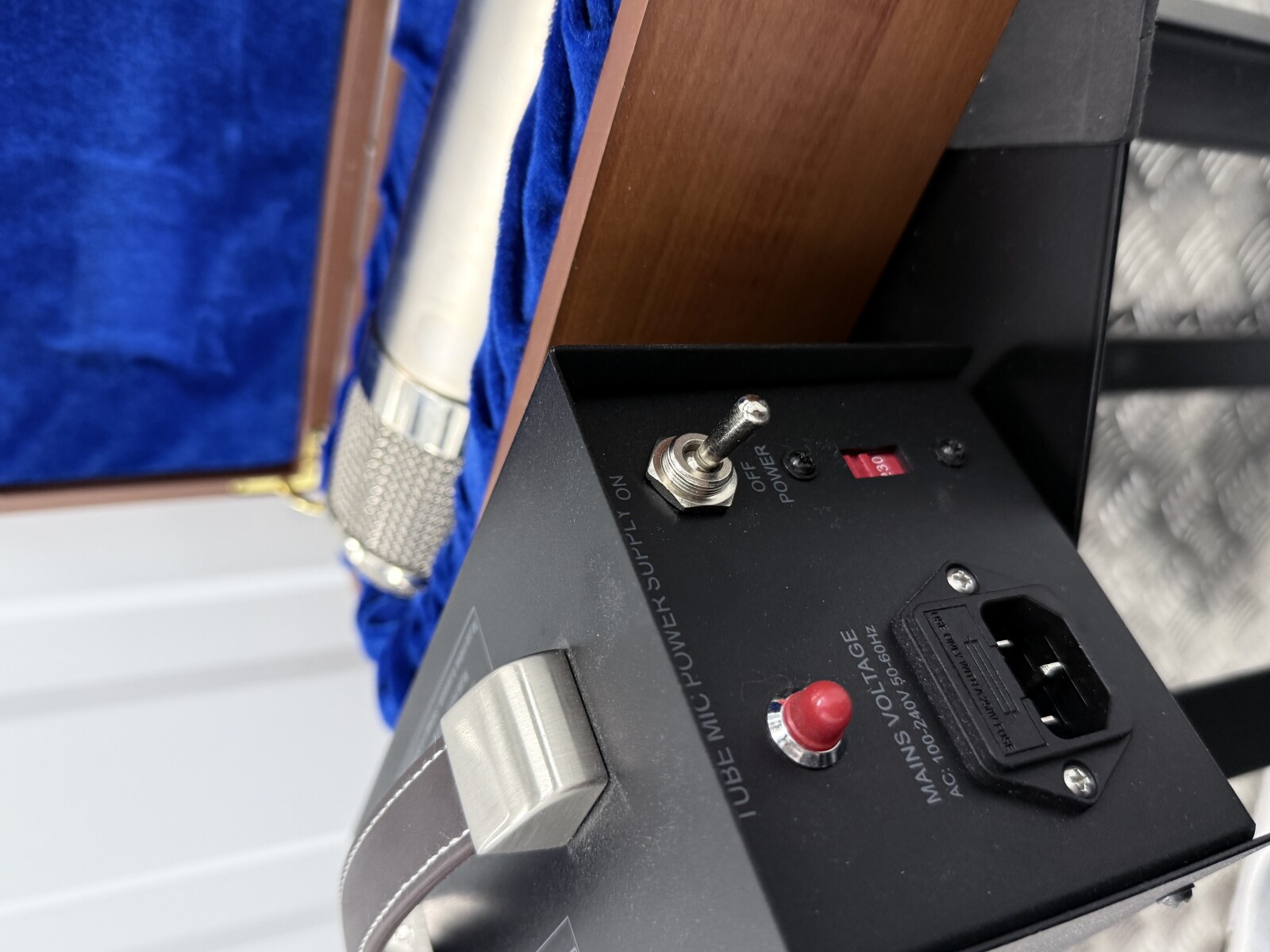 Neumann U 47 - Photo 1 sur 4