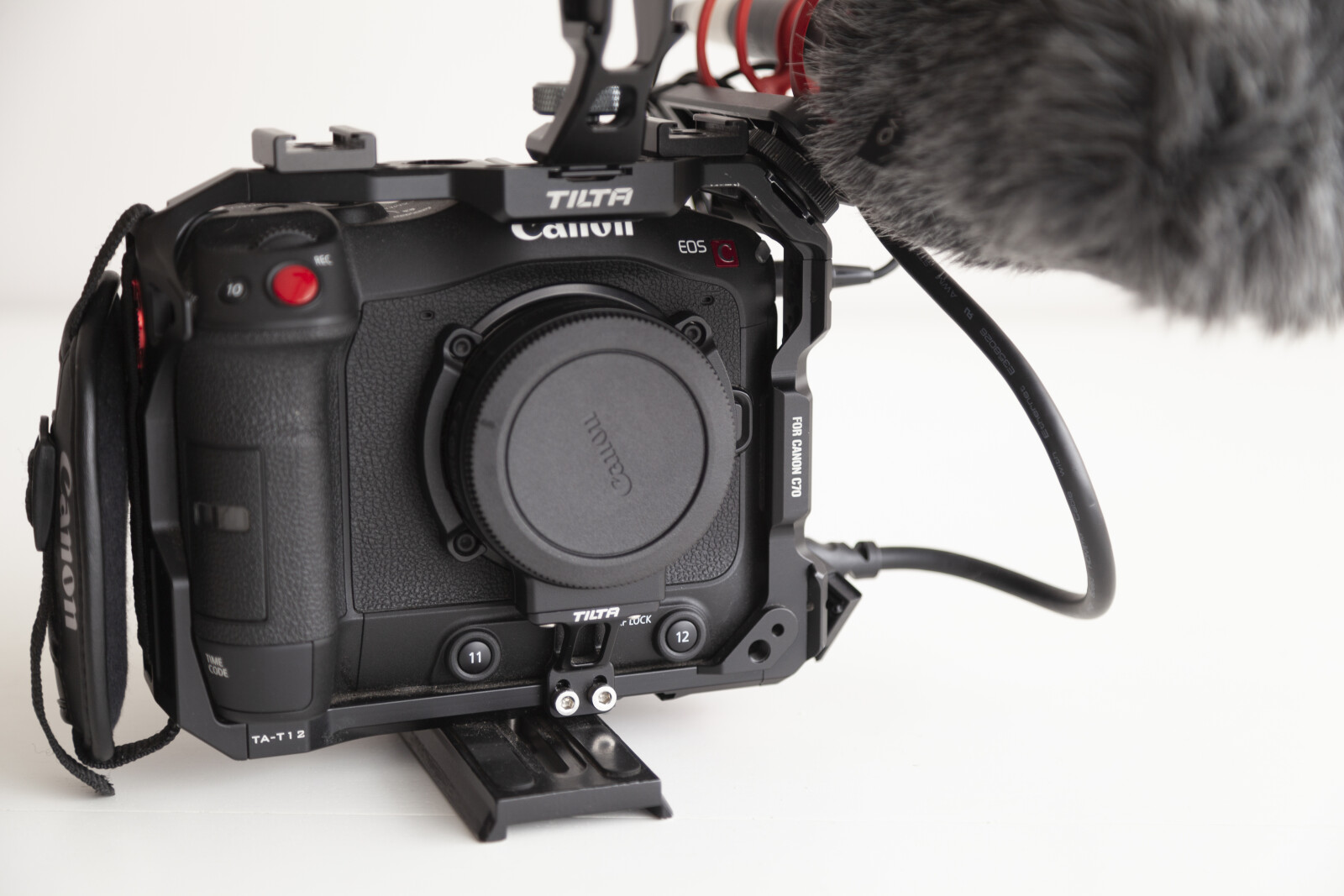 Canon EOS C70 - Photo 2 sur 4
