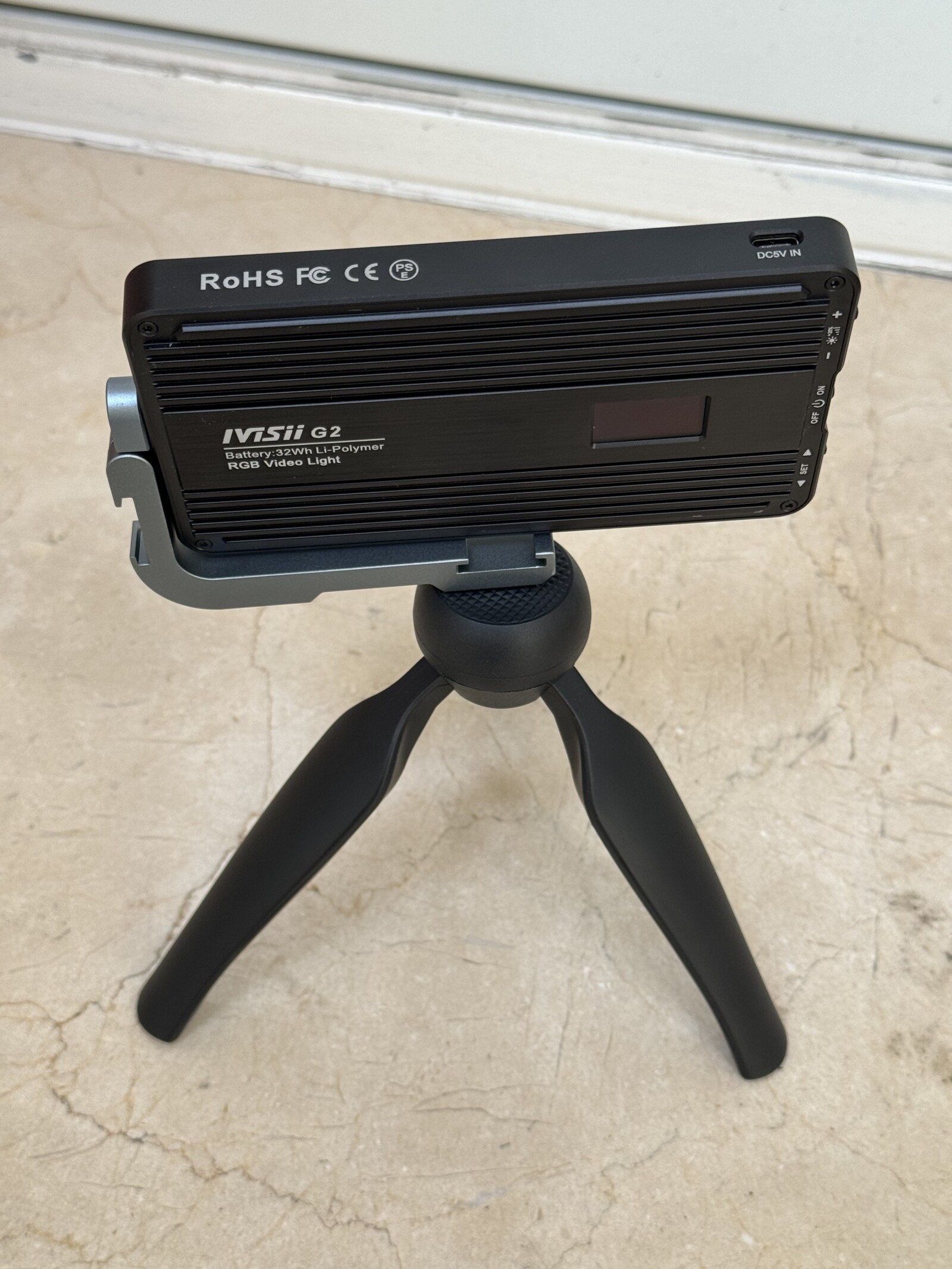 IVISII G2 Pocket RGB Camera Light - Photo 2 sur 3