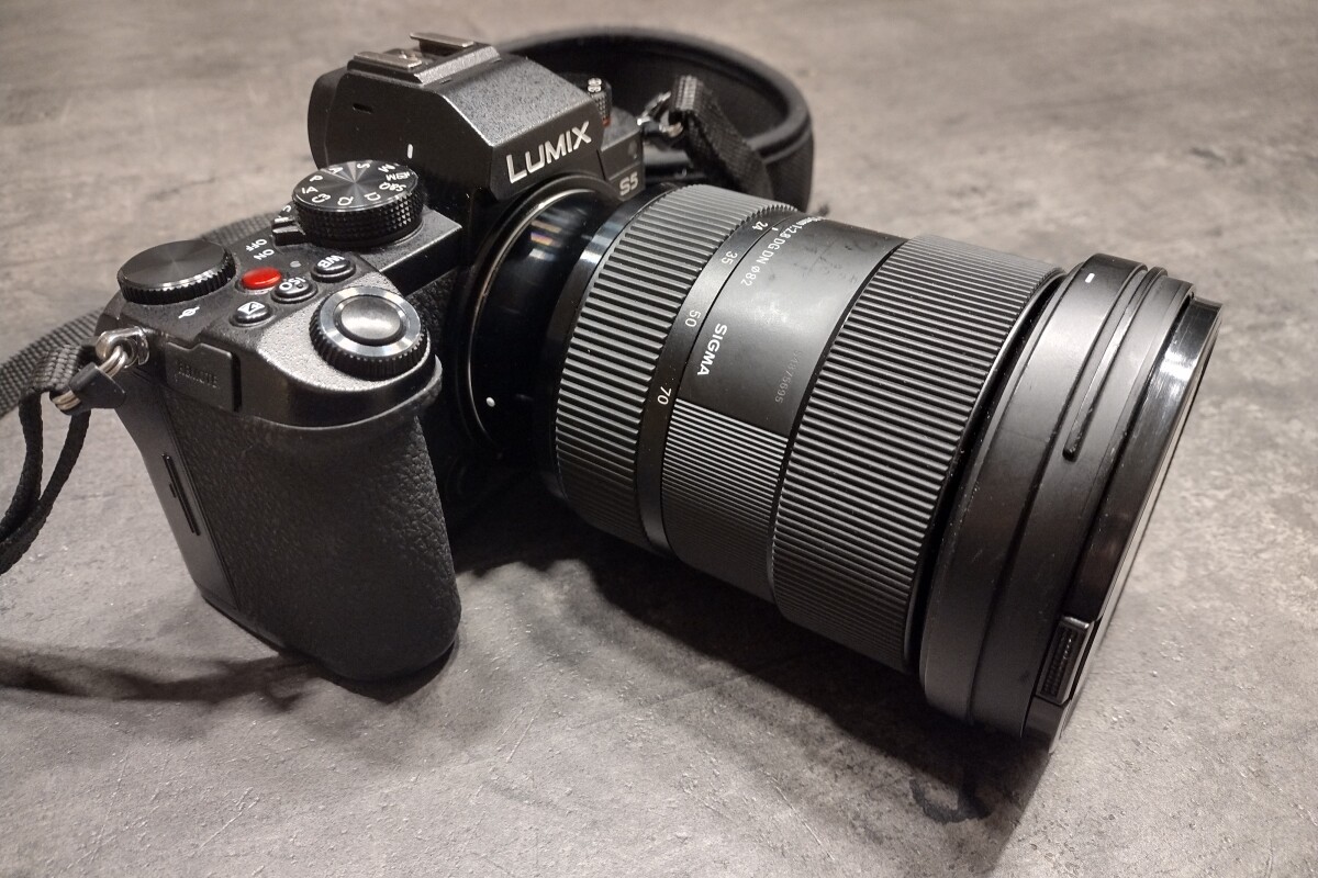 Location Panasonic Lumix S5 - Lightyshare
