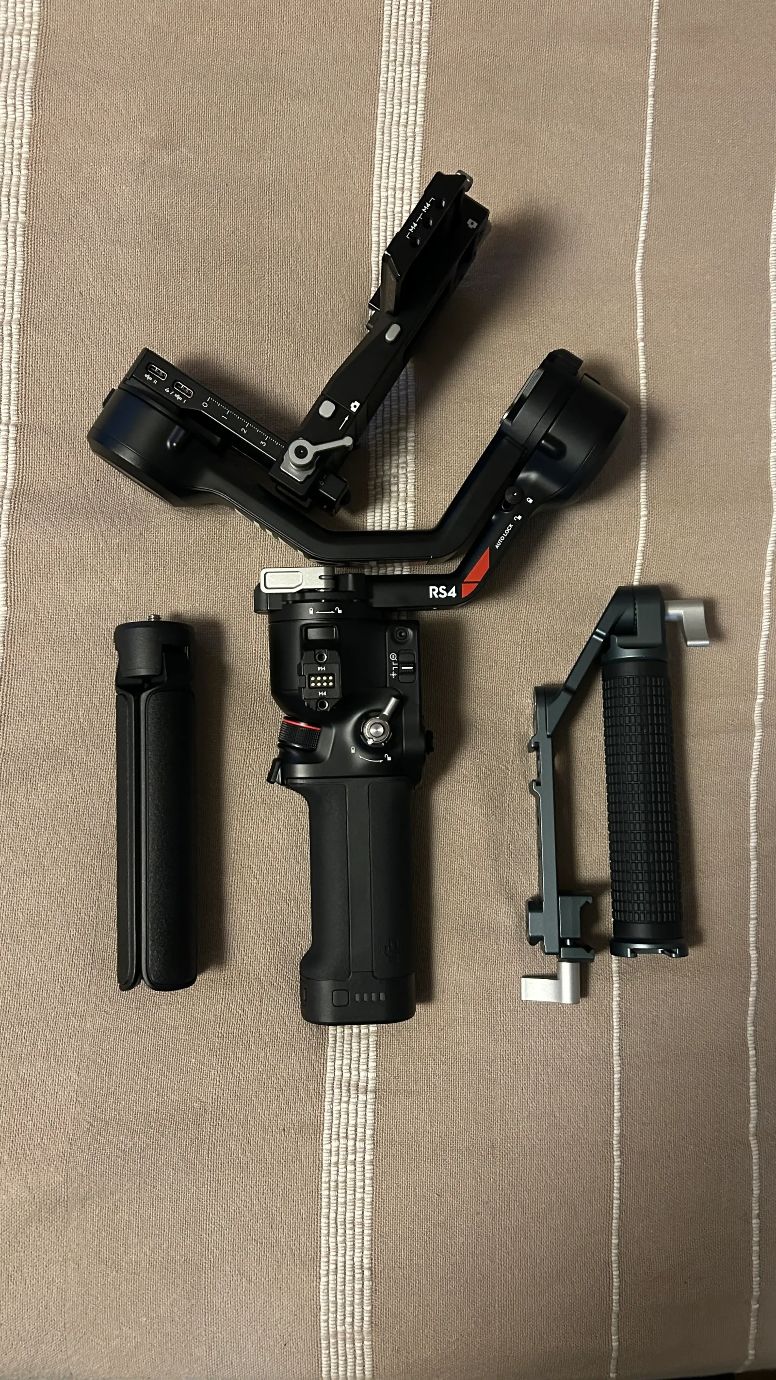 DJI Ronin RS4 - Photo 2 sur 2
