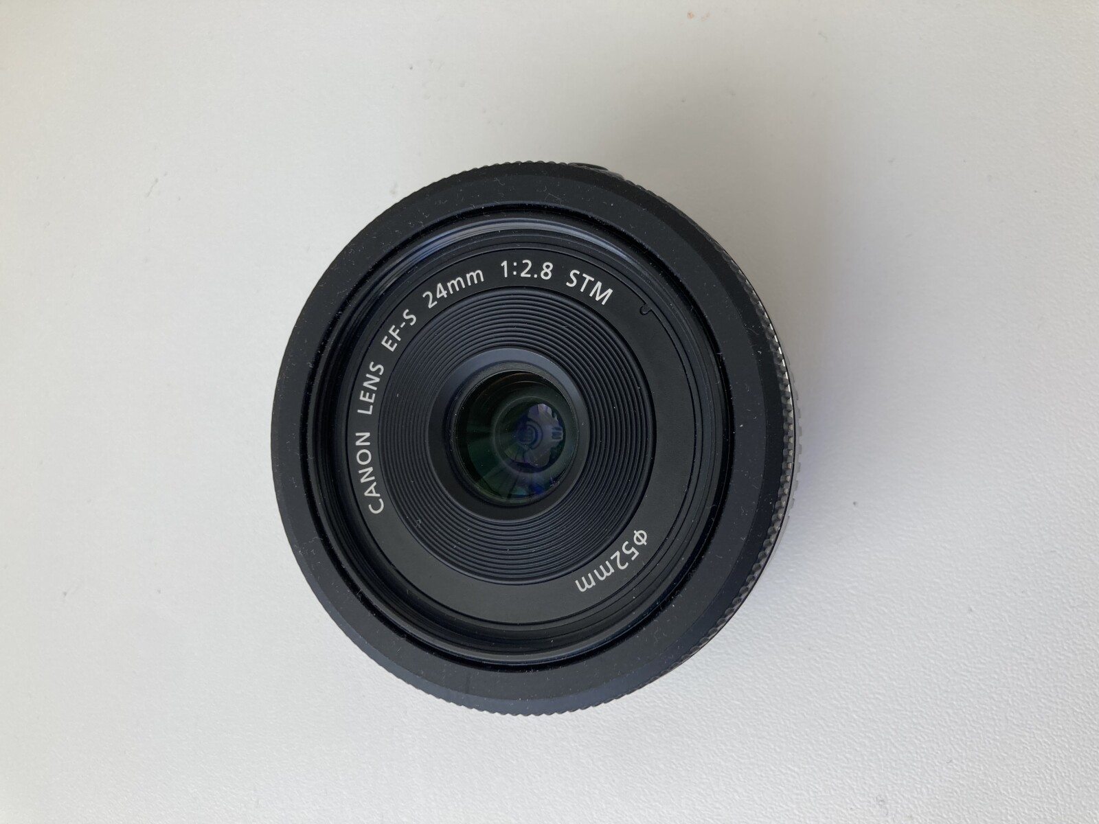 Canon EF-S 24mm f/2.8 STM - Photo 1 sur 2