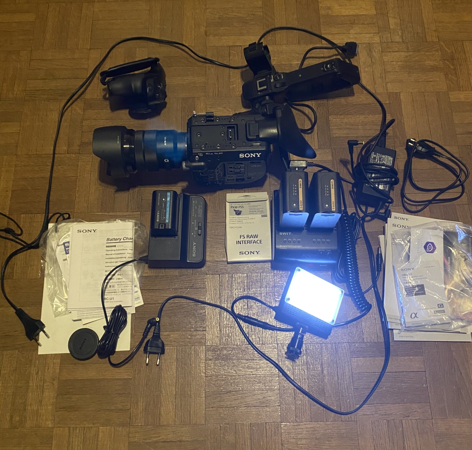 Sony PXW-FS5 - Photo 2 sur 3