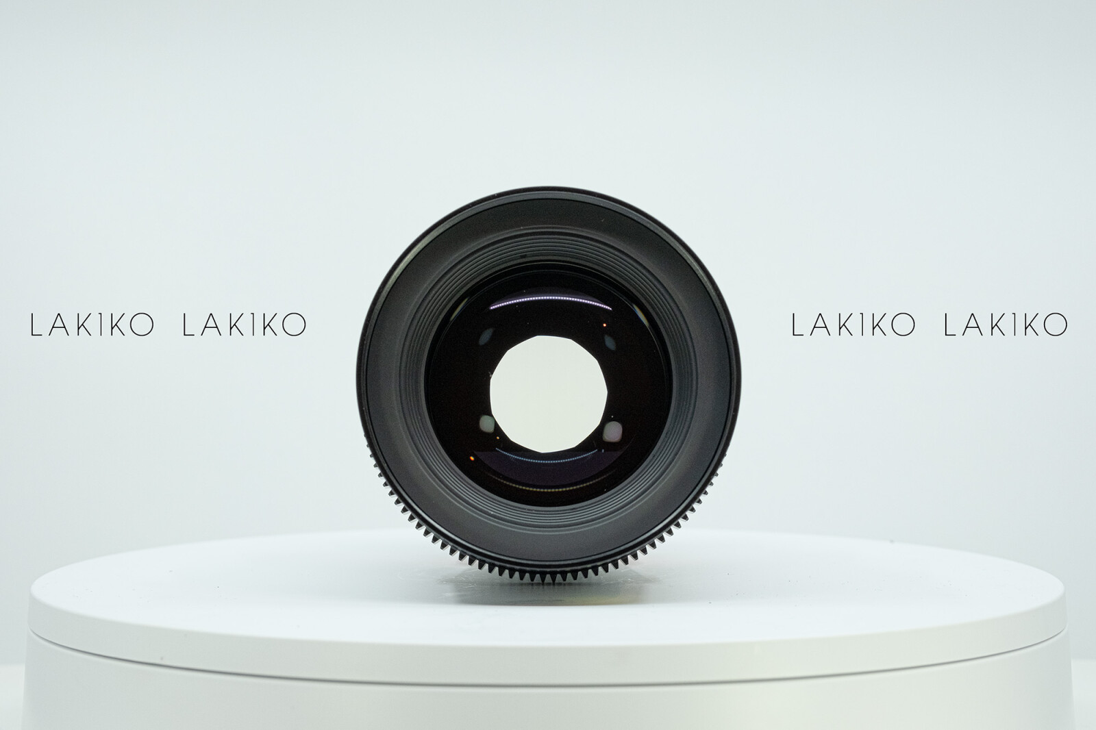 Meike FF Prime 24mm T2.1 - Photo 2 sur 2