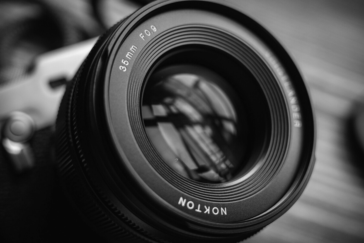 Location Voigtlander Nokton 35mm f/0.9 aspherical - Lightyshare
