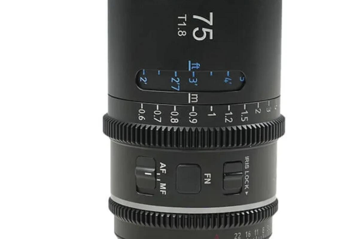 Location Sirui Astra 75mm T1.8 1.33x Full-Frame Autofocus Anamorphic Cine Lens - Lightyshare