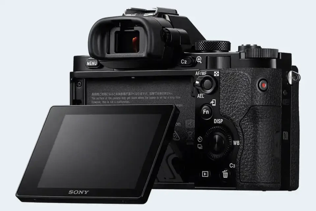 Location Sony Alpha 7 - Lightyshare