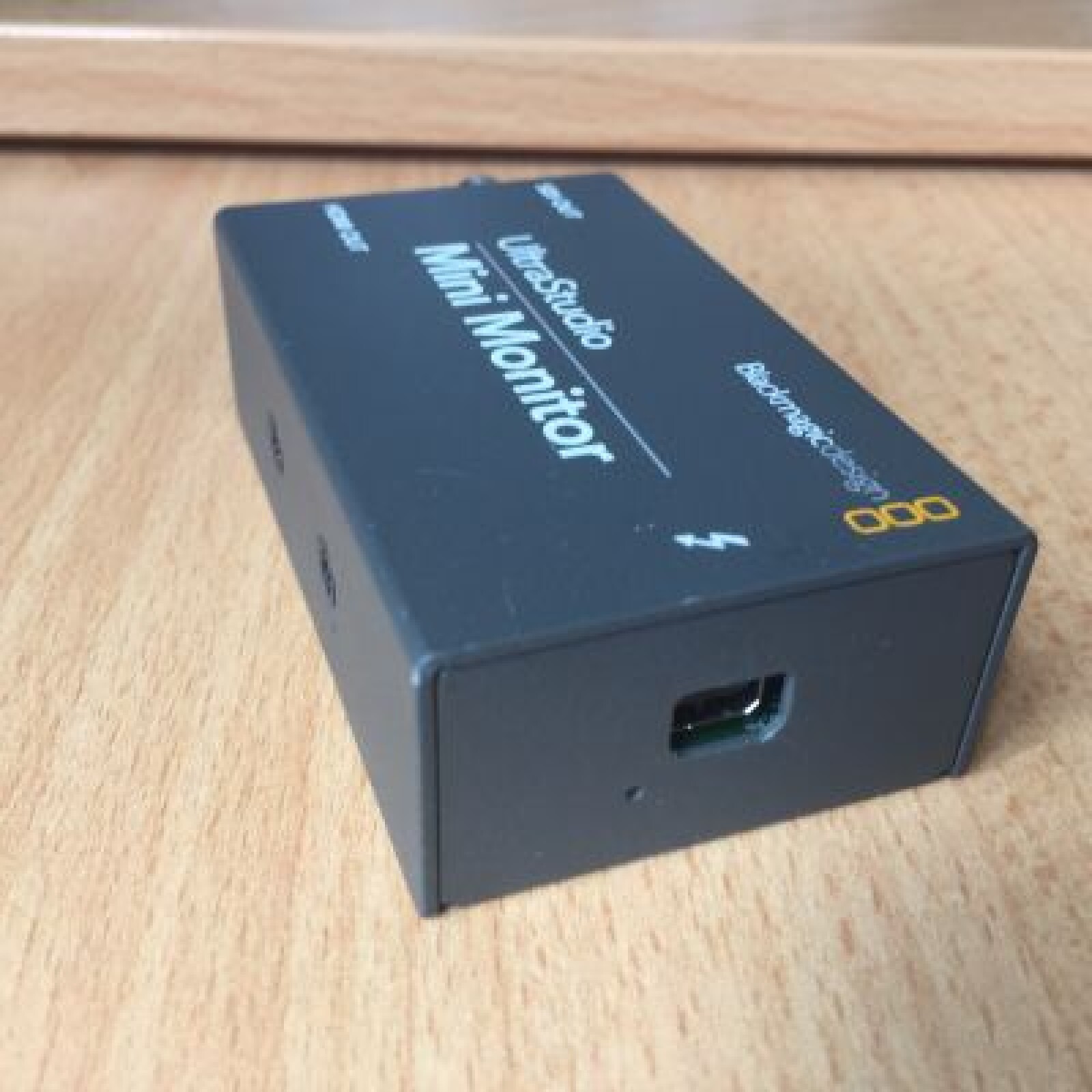 UltraStudio Mini Monitor - Photo 3 sur 3