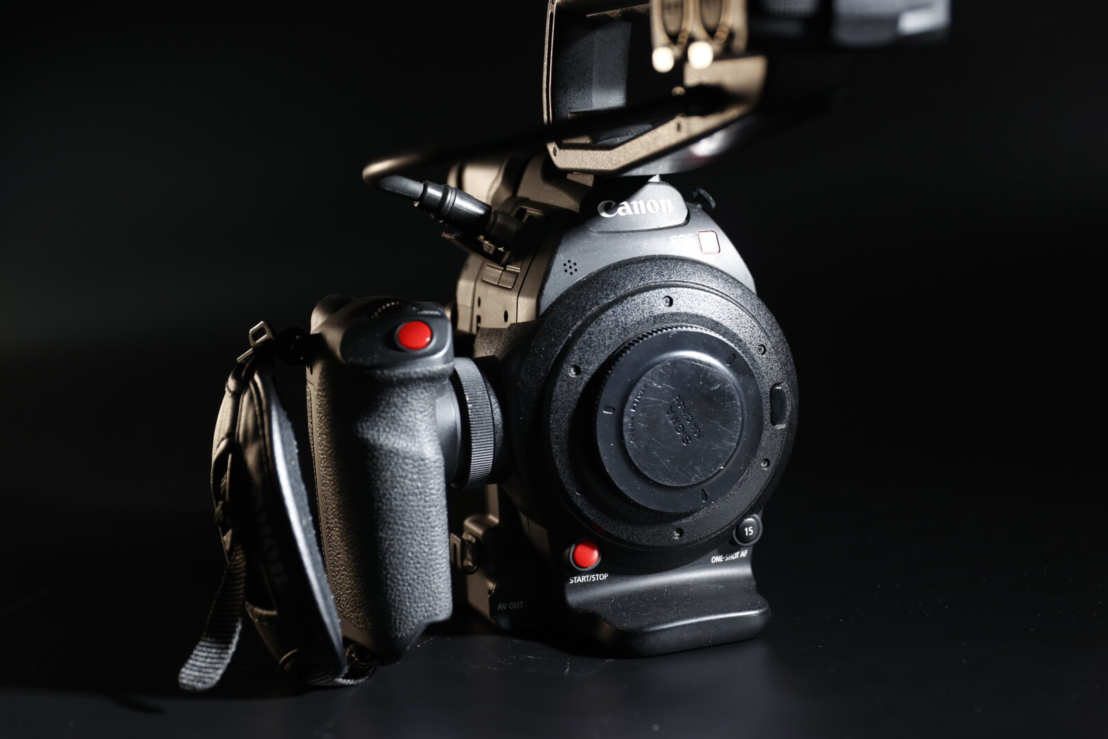 Canon EOS C100 Mark II - Photo 1 sur 4