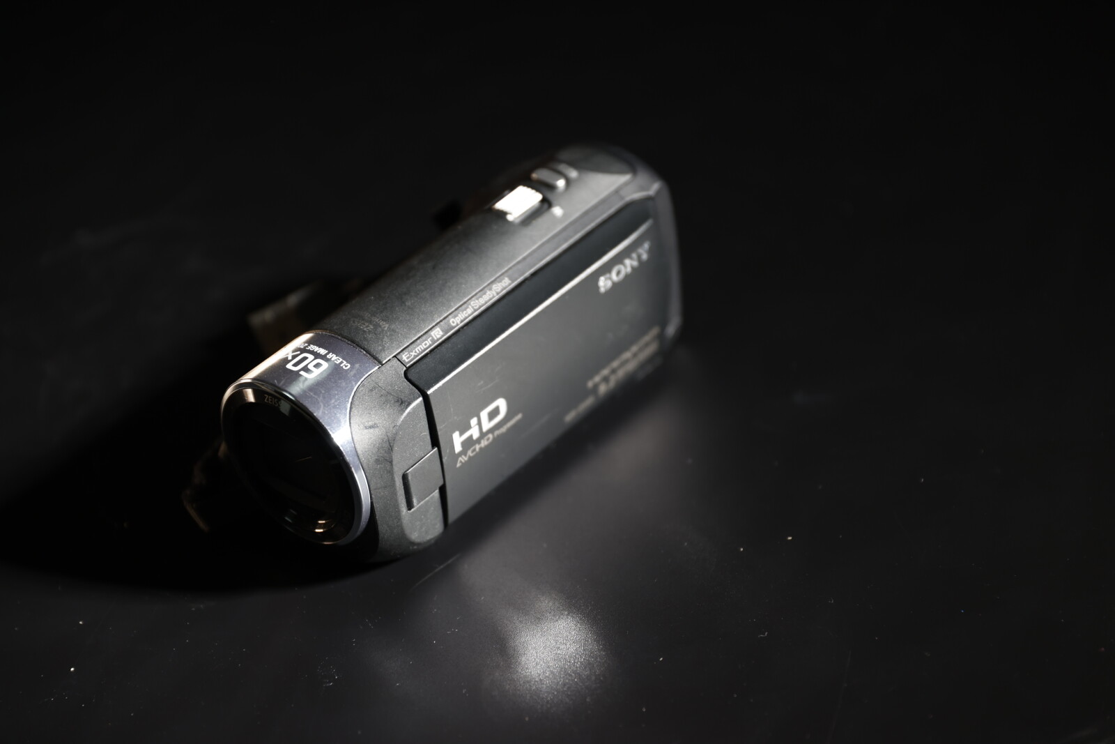 Sony HDR-CX305 - Photo 2 sur 4