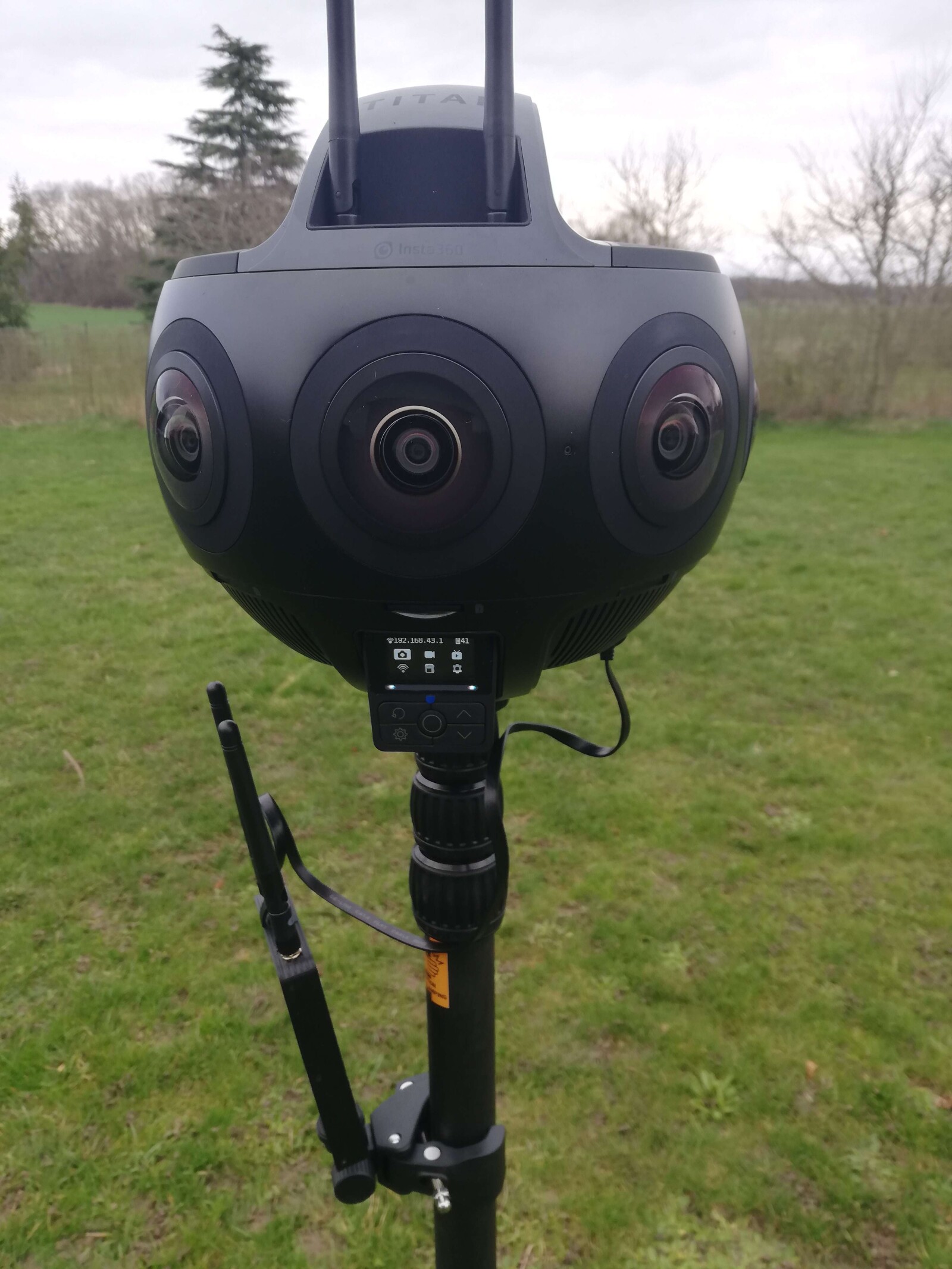 Insta360 Titan - Photo 1 sur 5