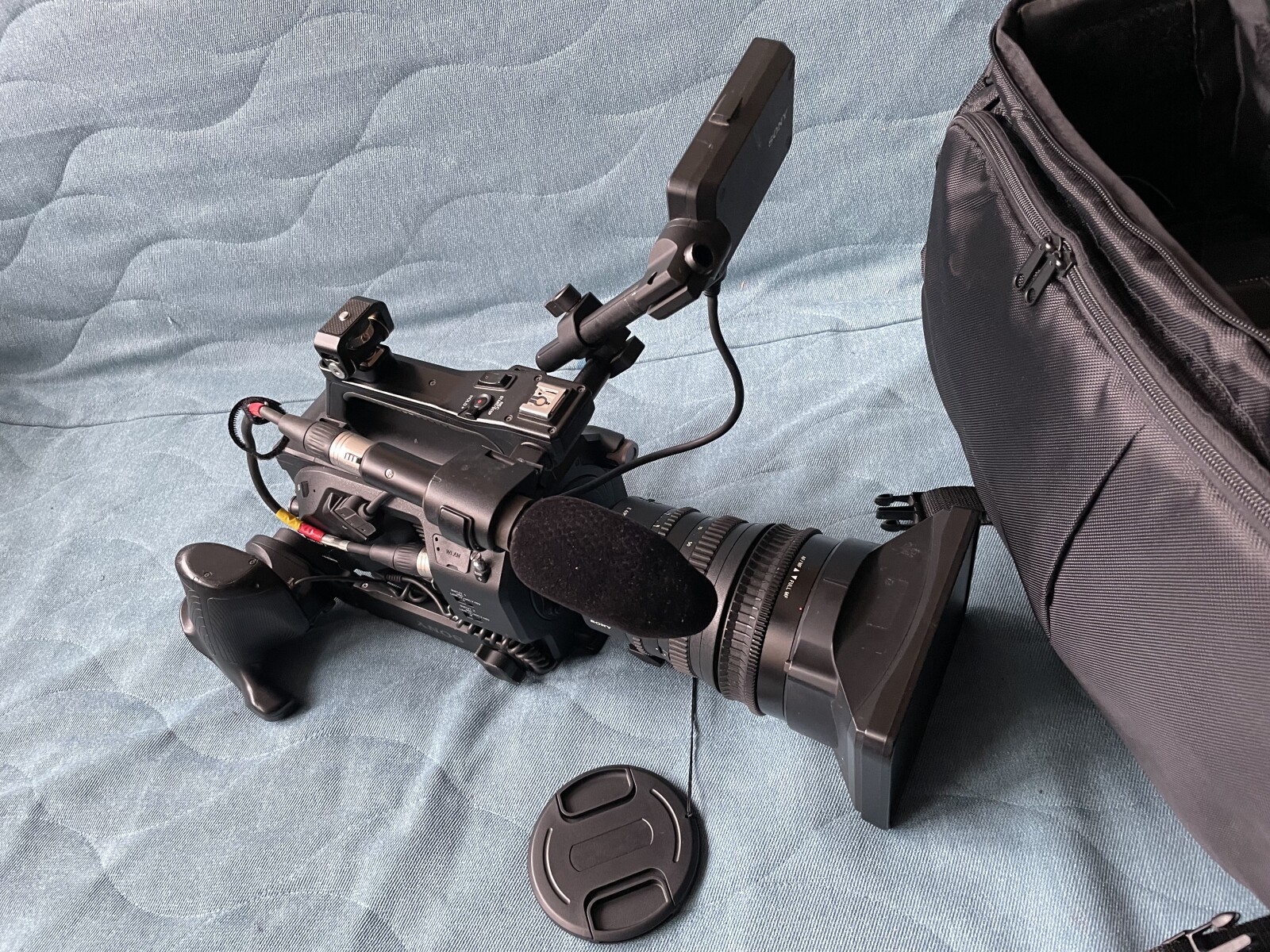 Sony PXW-FS7 - Photo 4 sur 5