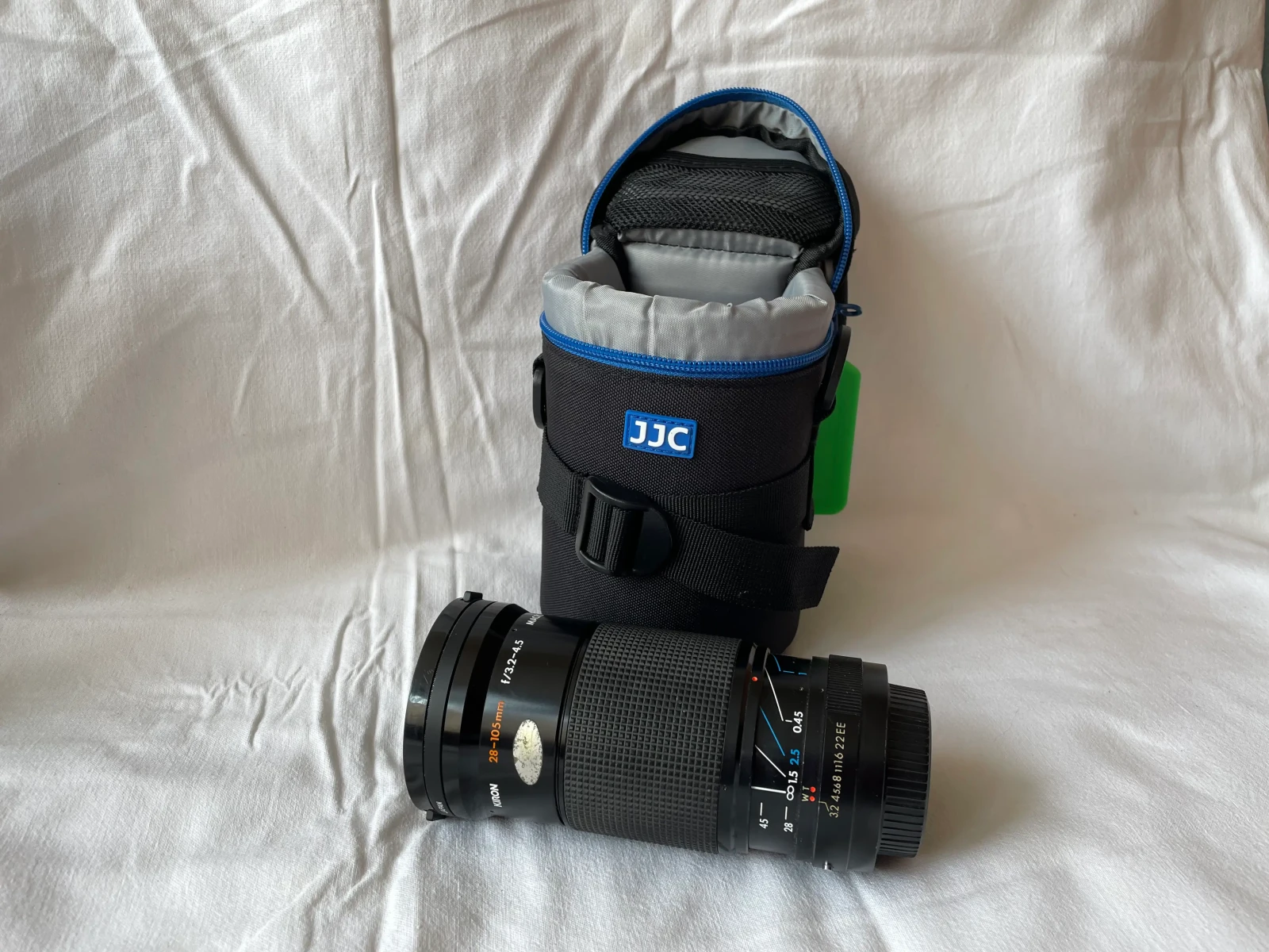 Kiron objectif 28-105mm f/3.2-4.5 Macro - Photo 4 sur 4