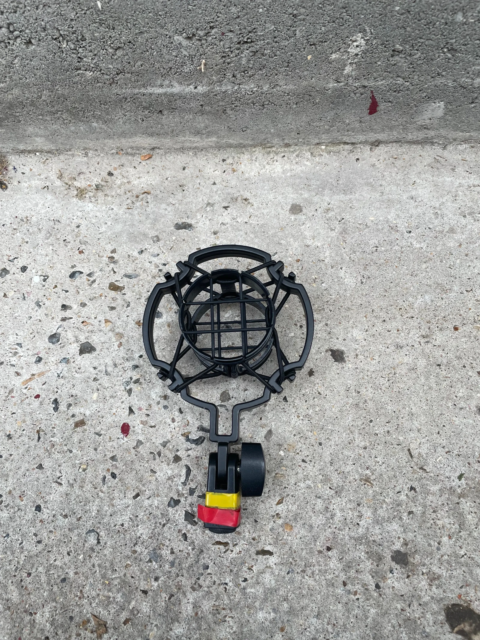 Générique pince micro suspendu - Photo 1 sur 1