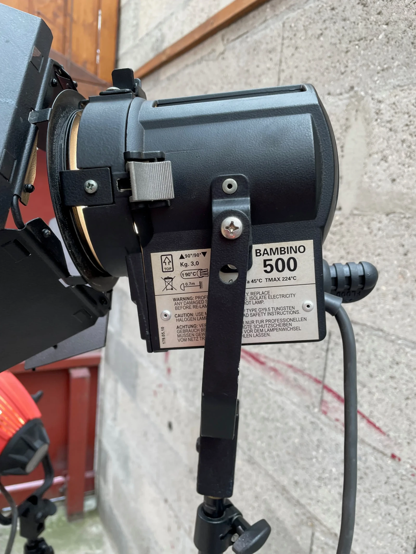 Générique Pack projecteurs tungstène reportage 2 mandarines 650W & 1 Fresnel 500W avec pieds - Photo 3 sur 4