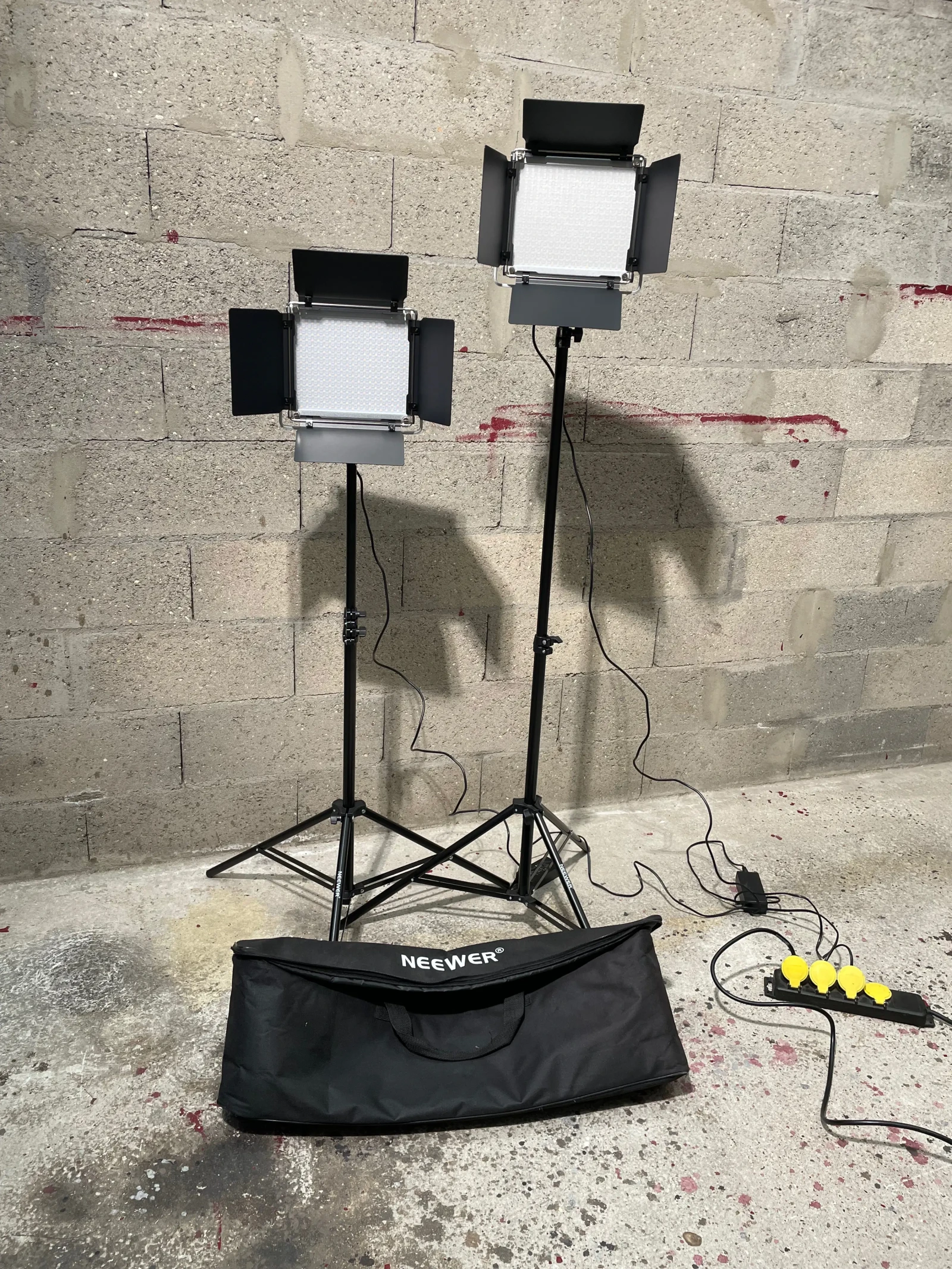 Neewer 2 panneaux LED 50W 3200-5600K 660 PRO RGB - Photo 3 sur 3