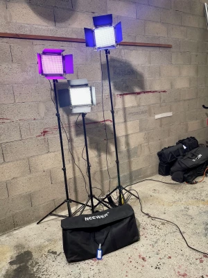 Location Neewer 3 panneaux LED 45 W 3200-5600K 530 PRO RGB