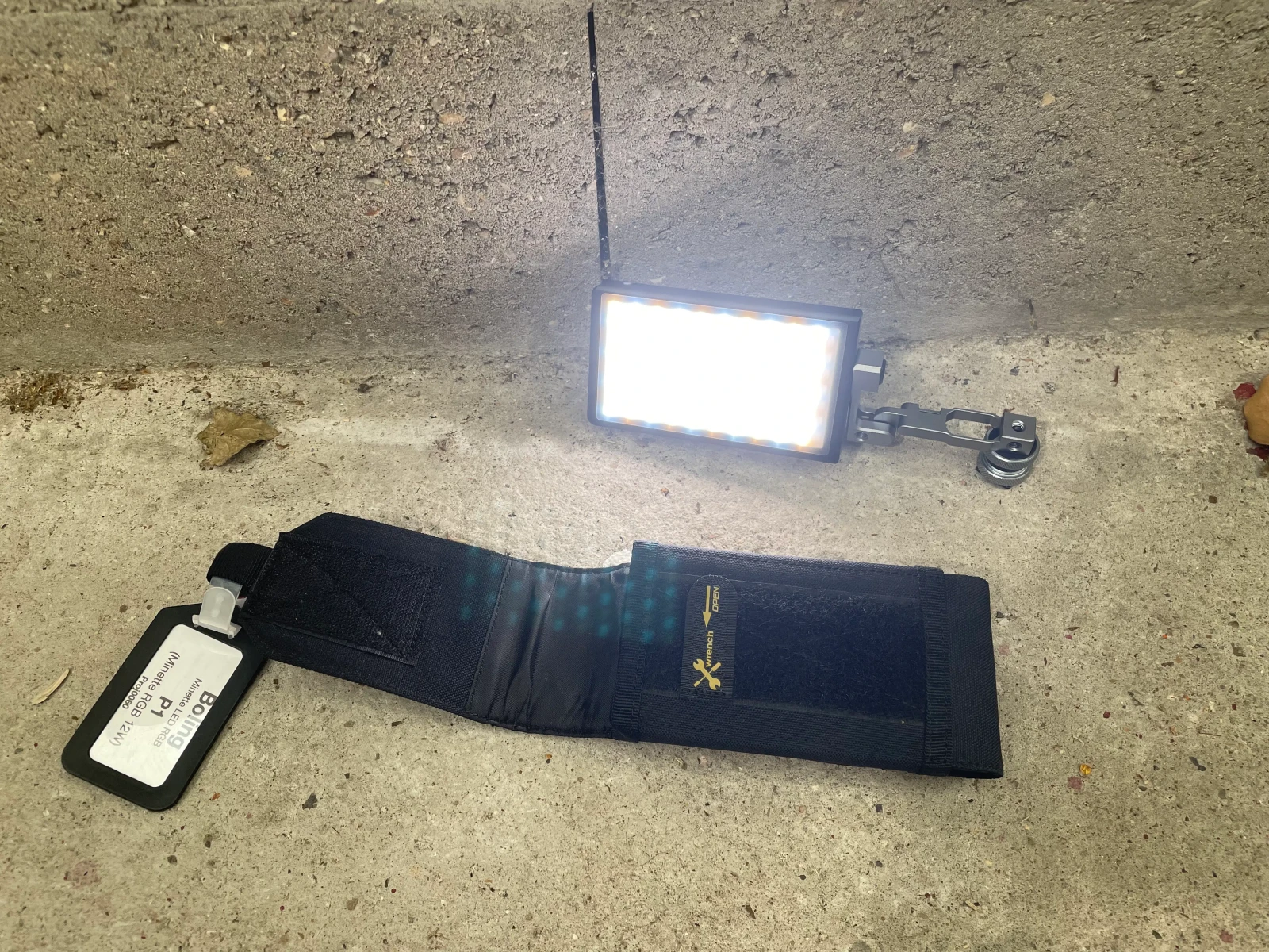 Boling BL_P1 minette LED RGB 2500-8500K 12W - Photo 2 sur 3